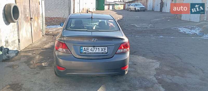 Седан Hyundai Accent 2011 в Дніпрі
