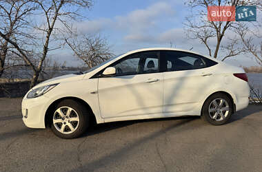 Седан Hyundai Accent 2011 в Дніпрі