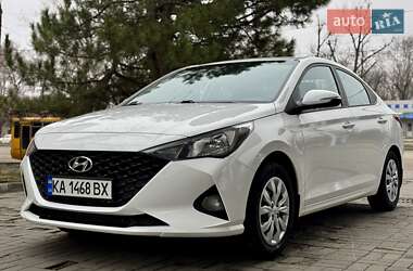 Седан Hyundai Accent 2021 в Днепре