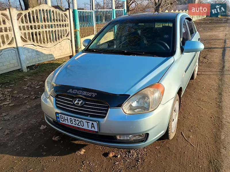 Hyundai Accent
