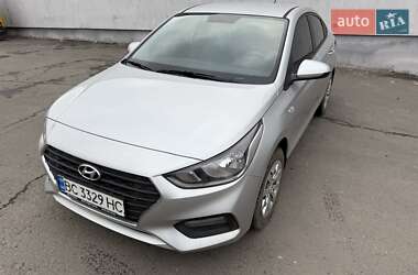 Седан Hyundai Accent 2017 в Львові