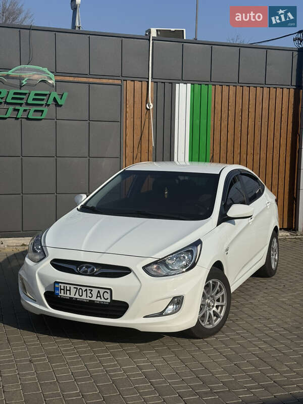 Седан Hyundai Accent 2012 в Одессе