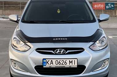 Седан Hyundai Accent 2011 в Киеве