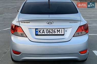 Седан Hyundai Accent 2011 в Киеве