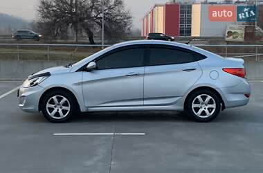 Седан Hyundai Accent 2011 в Киеве