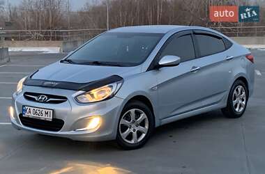 Седан Hyundai Accent 2011 в Киеве