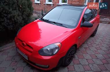 Хэтчбек Hyundai Accent 2008 в 