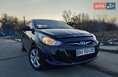 Седан Hyundai Accent 2013 в Николаеве