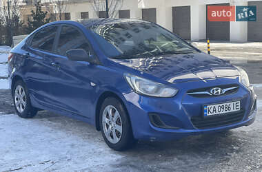 Седан Hyundai Accent 2013 в Днепре