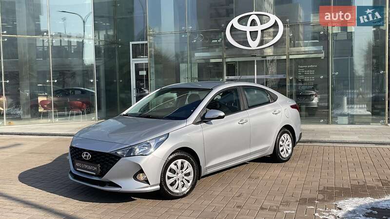 Седан Hyundai Accent 2021 в 
