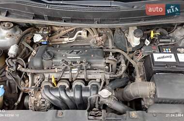 Седан Hyundai Accent 2012 в 