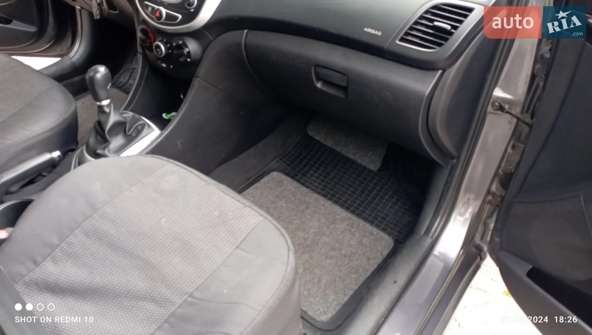 2012 Hyundai Accent - мініатюра 8
