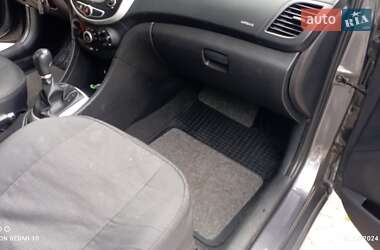 Седан Hyundai Accent 2012 в 