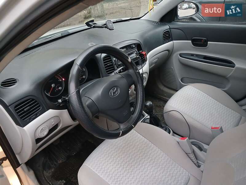 Седан Hyundai Accent 2008 в Житомире