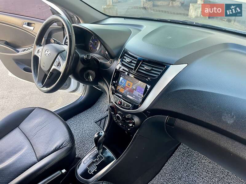 Седан Hyundai Accent 2016 в Одессе