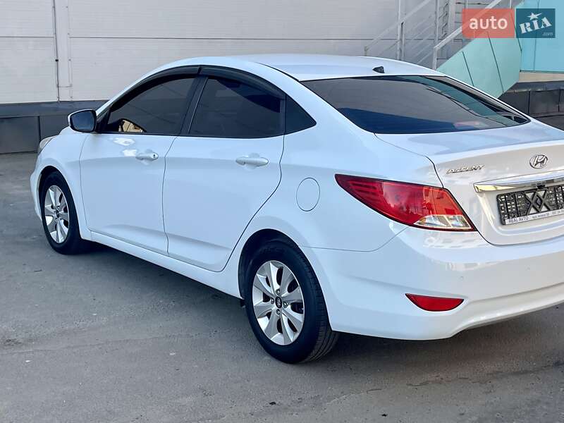 Седан Hyundai Accent 2016 в Одессе