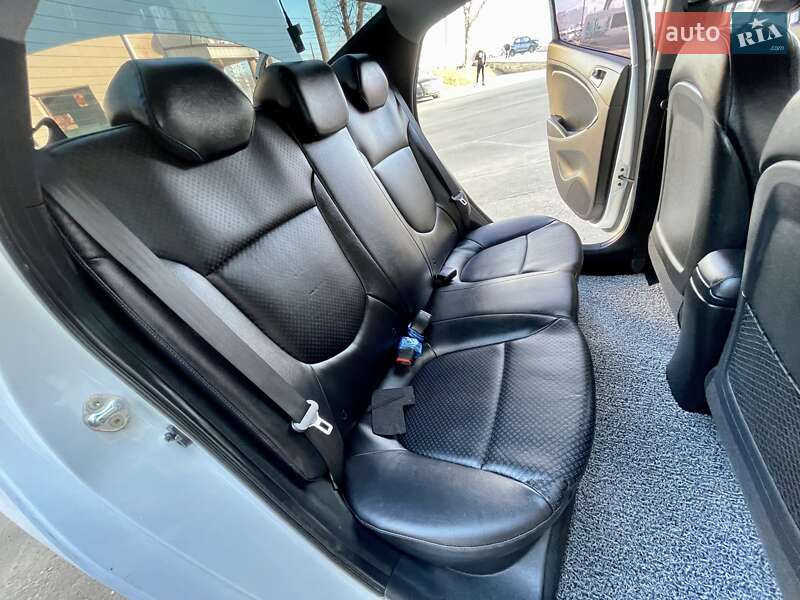 Седан Hyundai Accent 2016 в Одессе