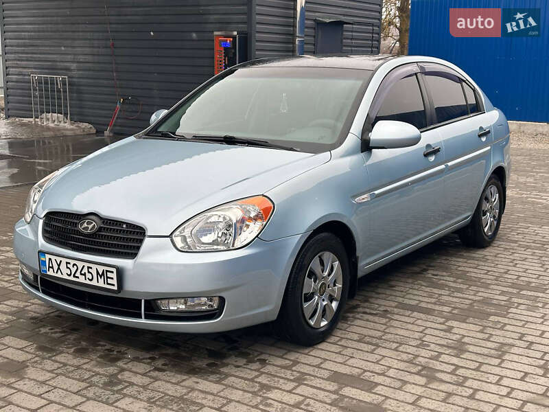 Седан Hyundai Accent 2007 в Ржищеве