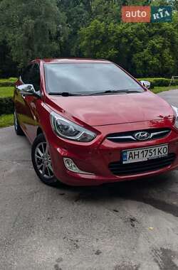 Седан Hyundai Accent 2013 в Чернигове