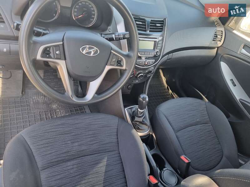Седан Hyundai Accent 2019 в Киеве
