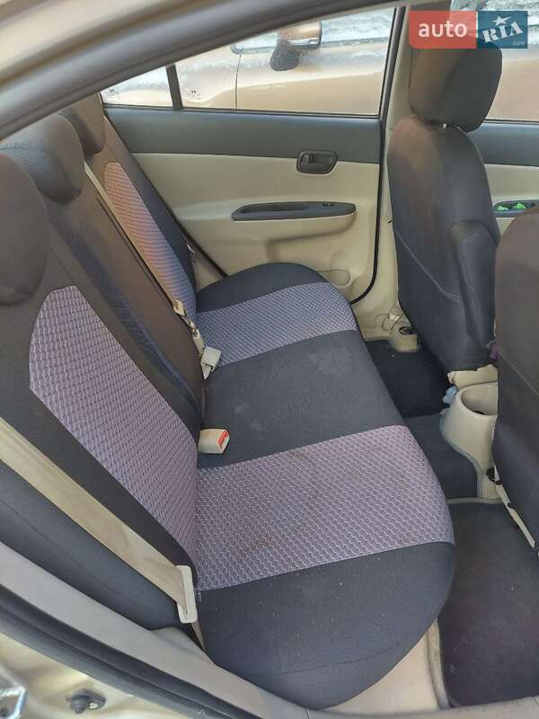 Седан Hyundai Accent 2008 в Полтаве