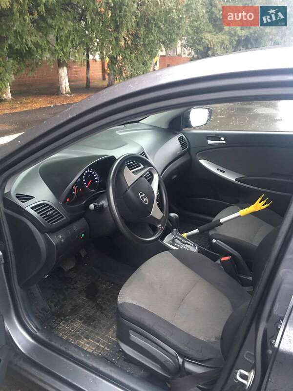 Седан Hyundai Accent 2013 в Киеве