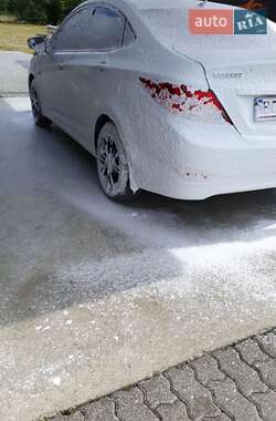 Седан Hyundai Accent 2012 в 