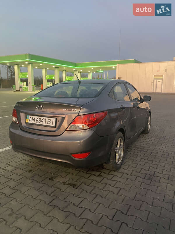 Седан Hyundai Accent 2014 в Житомирі
