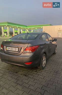 Седан Hyundai Accent 2014 в 