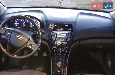 Седан Hyundai Accent 2012 в 