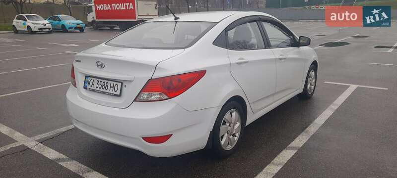 Седан Hyundai Accent 2019 в Киеве