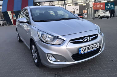 Седан Hyundai Accent 2012 в 