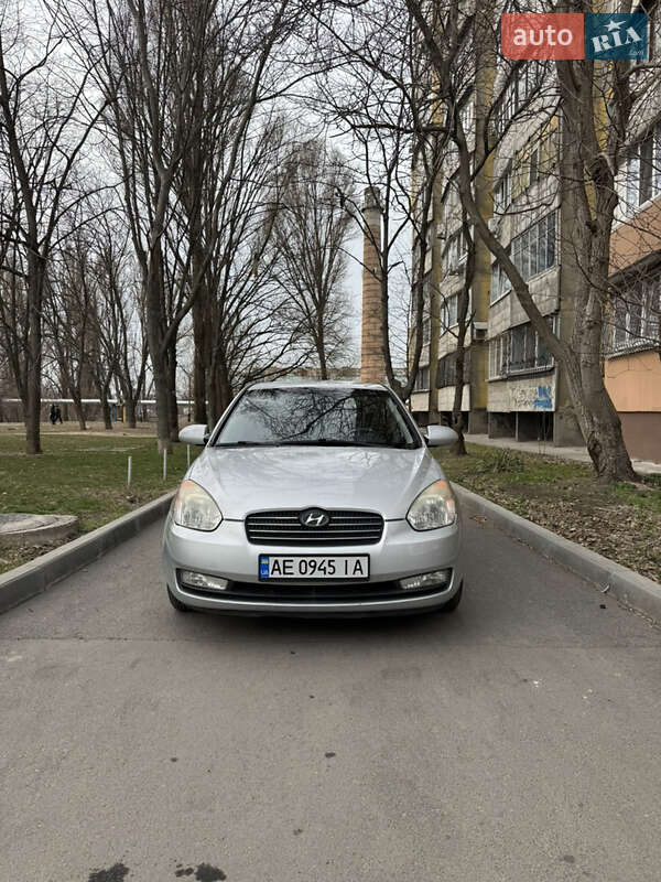 Седан Hyundai Accent 2006 в Дніпрі