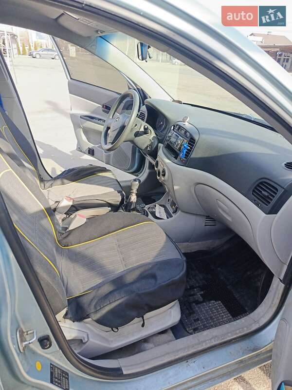 Седан Hyundai Accent 2008 в Киеве