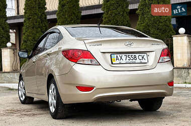 Седан Hyundai Accent 2011 в 