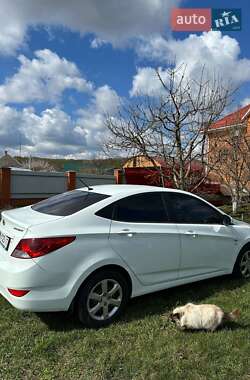 Седан Hyundai Accent 2011 в 