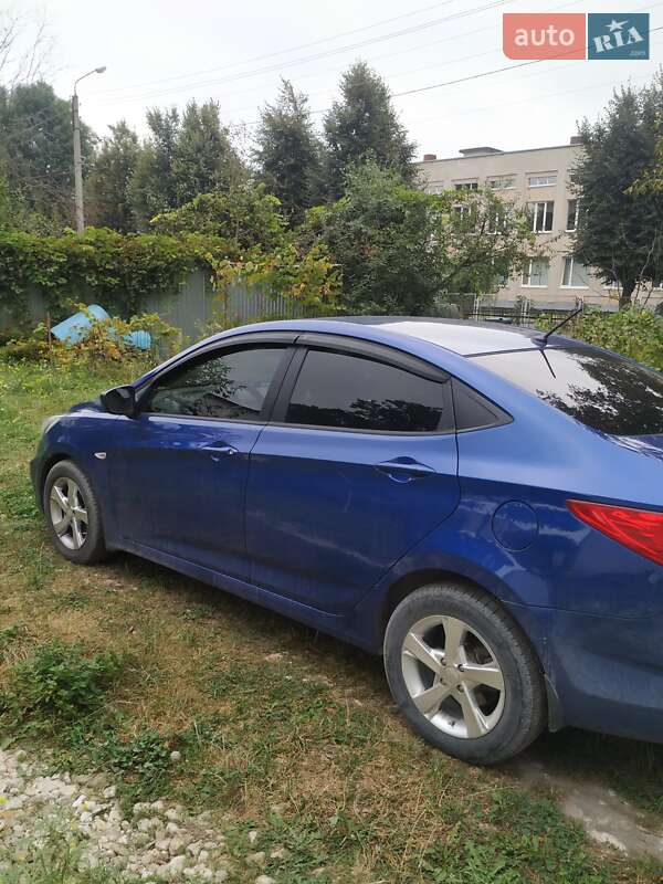 Седан Hyundai Accent 2011 в Тернополе