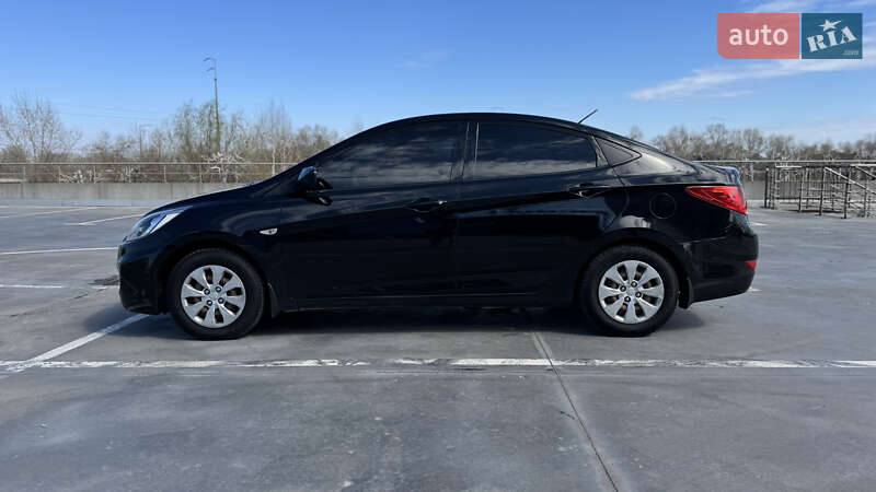 Седан Hyundai Accent 2018 в Киеве