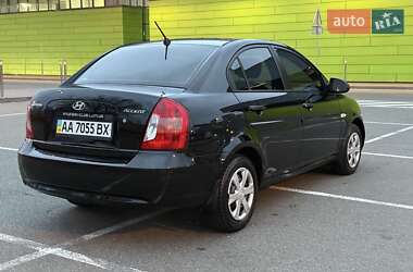 Седан Hyundai Accent 2006 в Киеве