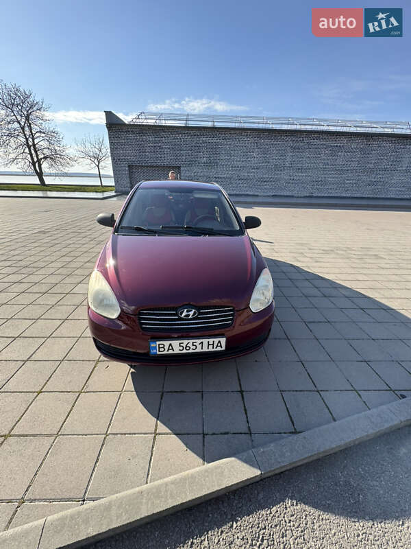 Седан Hyundai Accent 2009 в Світловодську