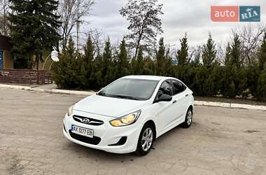 Седан Hyundai Accent 2013 в 