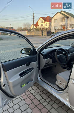 Седан Hyundai Accent 2009 в 