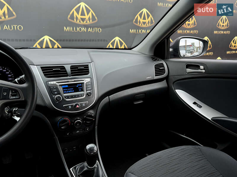 Седан Hyundai Accent 2016 в Киеве