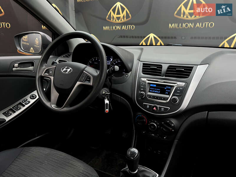 Седан Hyundai Accent 2016 в Киеве