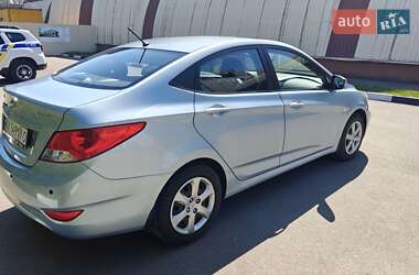 Седан Hyundai Accent 2011 в 