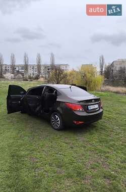 Седан Hyundai Accent 2016 в 
