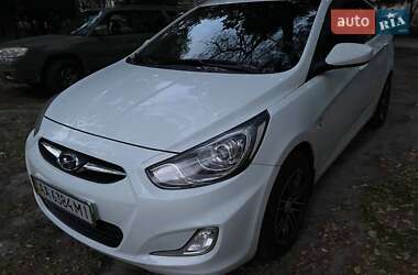 Седан Hyundai Accent 2012 в 