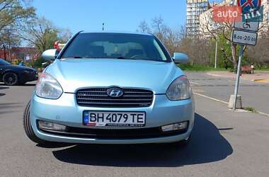 Хэтчбек Hyundai Accent 2008 в 