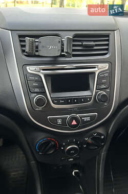 Хетчбек Hyundai Accent 2017 в 