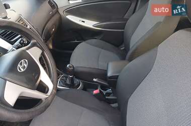 Седан Hyundai Accent 2012 в 